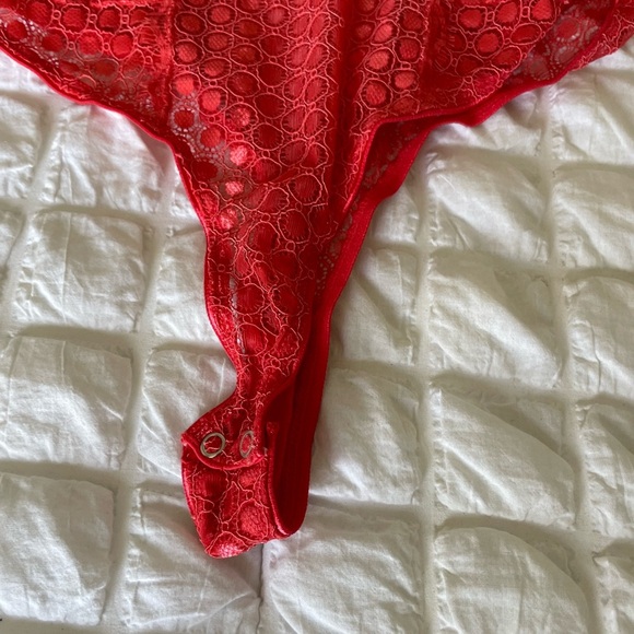 Naked Princess Selena Coral lace bodysuit - Picture 2 of 8